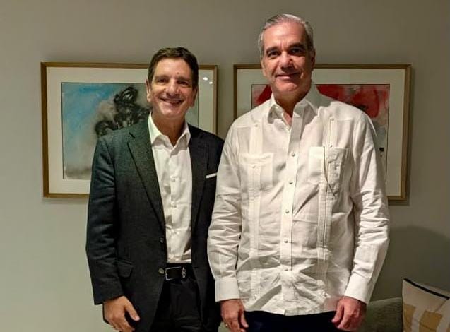 Abinader receives Google Cloud president for Latin America