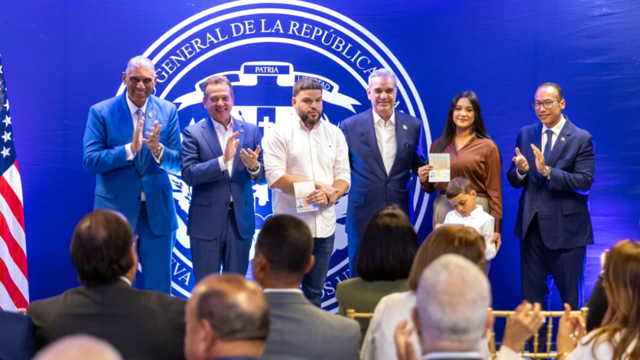 President Abinader launches electronic passport for Dominicans in New York, New Jersey and Boston