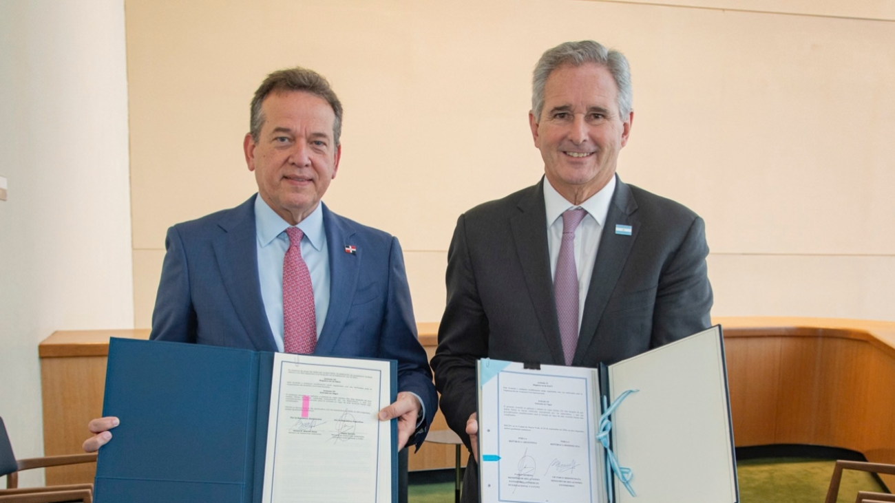 Dominican Republic and Argentina sign agreement to expand air connectivity
