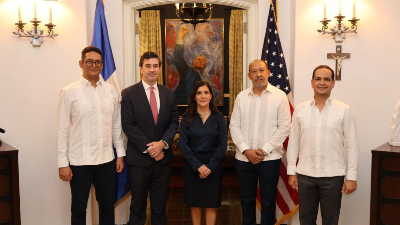 Dominican 911 System explores technology cooperation with U.S.
