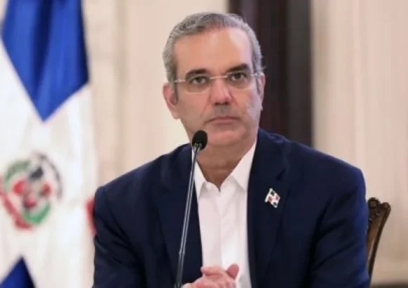 Luis Abinader warns Haitian gangs: “If they come near, they will have a very bad time.”
