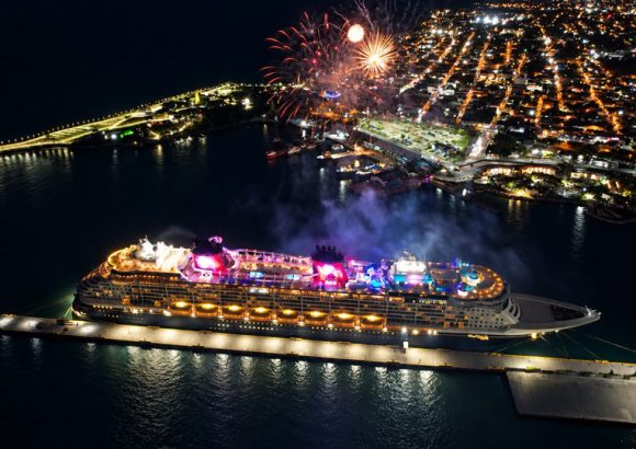 Puerto Plata bids farewell to first Disney Cruise Ship with fireworks