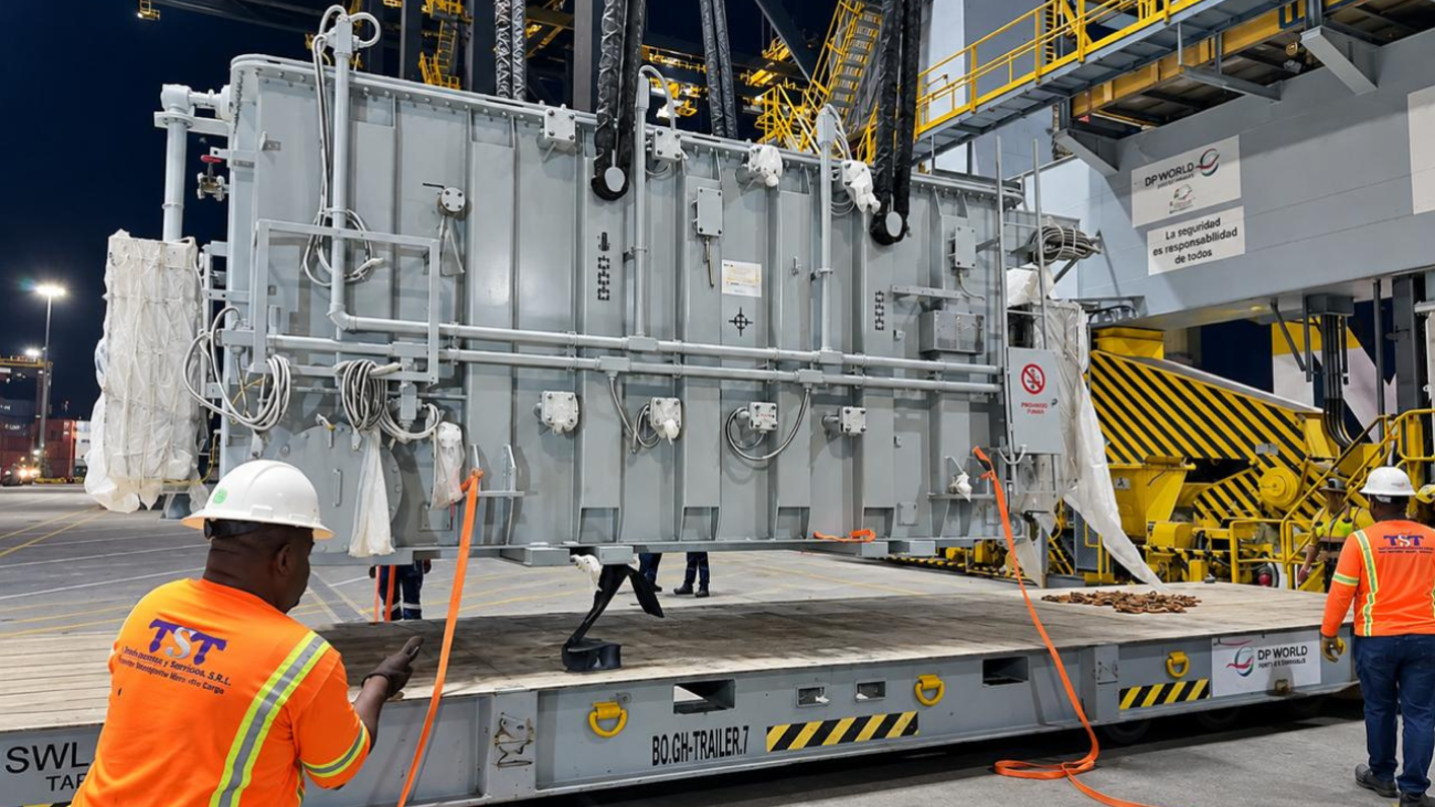 Edesur receives six new transformers to strengthen electricity service