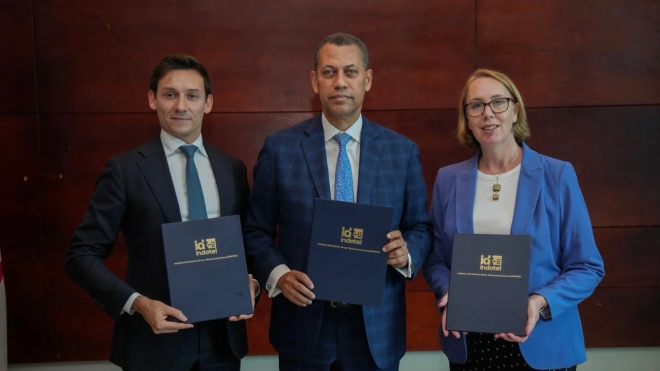 Indotel and Sweden sign RD$44 million agreement to strengthen telecommunications