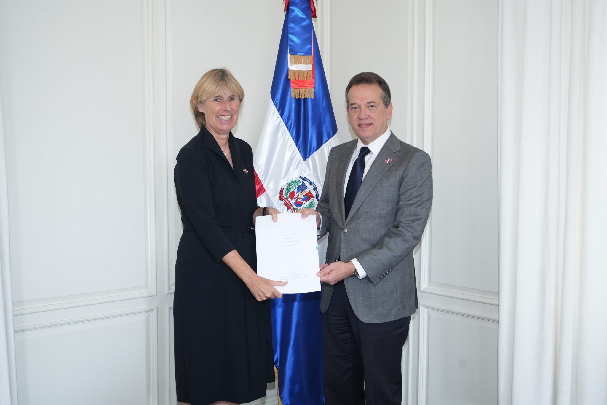 Netherlands’ new ambassador to Dominican Republic presents credentials