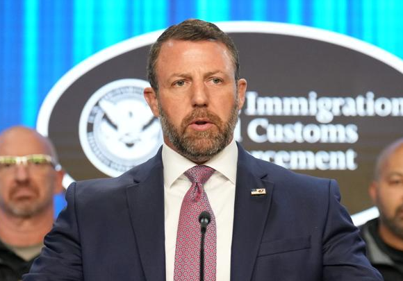ICE defends shooting of Dominican man in New York
