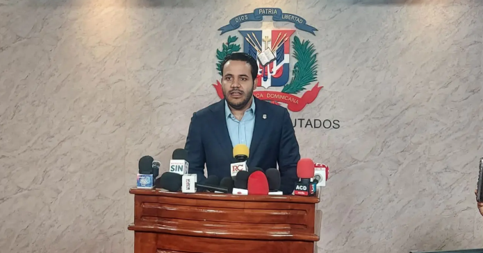 New bill proposes lower AFP fees and higher pensions for workers